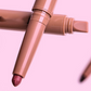 🥳2026-SPESIALTILBUD: 50 % RABATT! 🥳💞OVER 50 000 SOLGTE!🌸🔥KJØP 1, FÅ 1 GRATIS🔥Peptid-leppekonturpenne med to ender