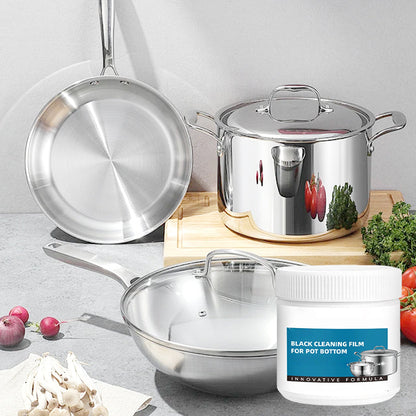 Kraftig pasta for fjerning av brente rester fra kokekar