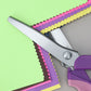 ✂️ Sikksakksaks i rustfritt stål – taggete blader, ergonomisk grep. Perfekt til søm, quilting og scrapping! 🧵✨