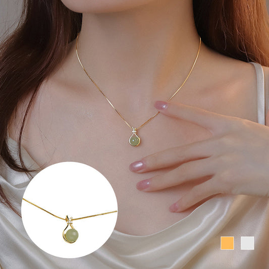 💎 Elegant jadeanheng-halskjede – justerbar kjetting, lett og komfortabelt. Tidløs eleganse – perfekt gave! ✨🎁
