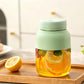 🧊💥 50% RABATT! Ha i is, frosne mangoer og havremelk, trykk på knappen – og denne trådløse bollen blander det til den kremete smoothien i ditt liv. Stor kapasitet – så du trenger ikke dele med noen!