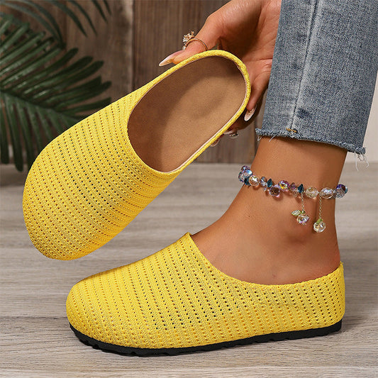 Pustende strikkede slip-on mules for kvinner